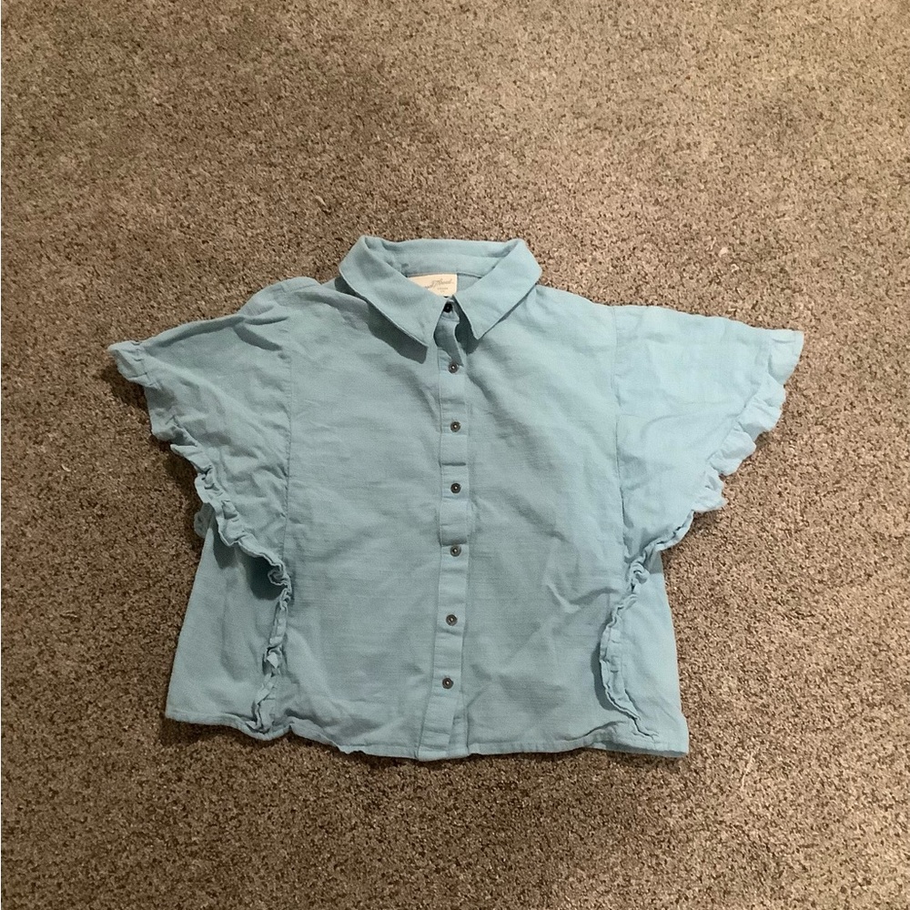 Super Cute Women’s Button Up